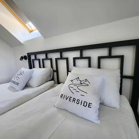 Riverside Apartma 2, *