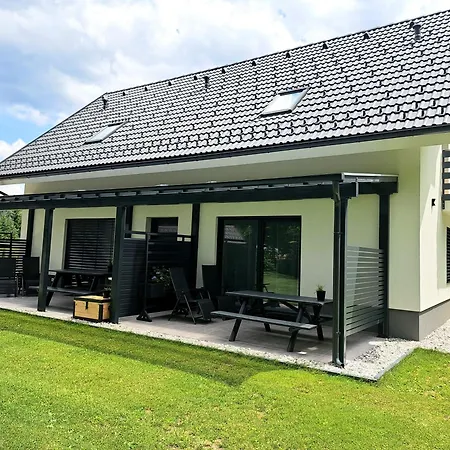 דירה Riverside Apartma 2,