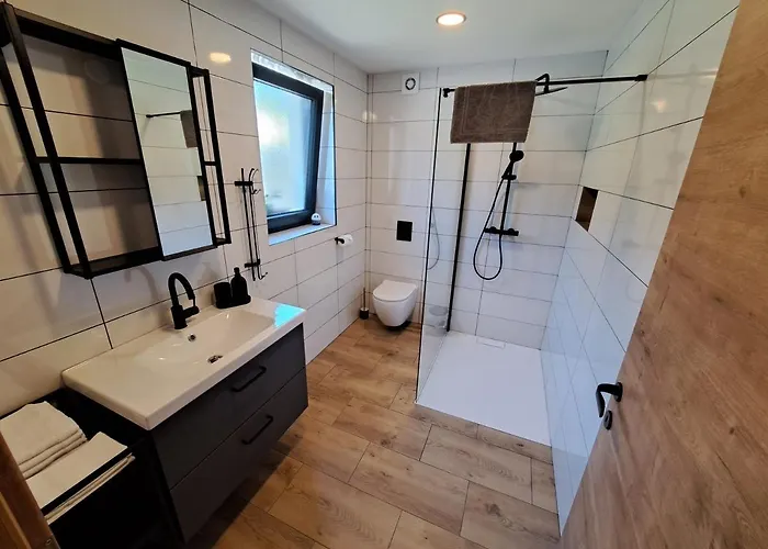 Riverside Apartma 2, * كْرانْيِسكا غورا