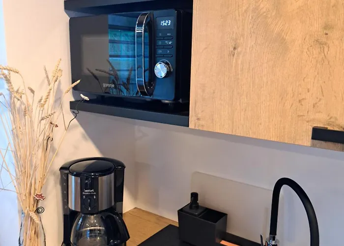 شقة Riverside Apartma 2, *