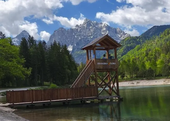 Riverside Apartma 2, Apartment