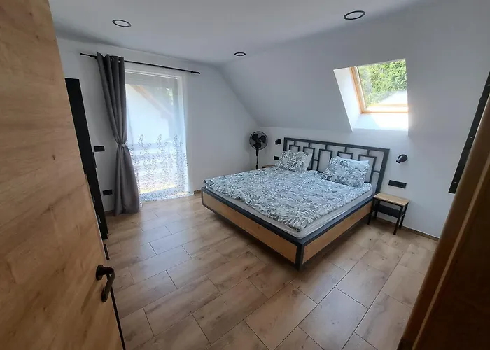 Riverside Apartma 2, * كْرانْيِسكا غورا