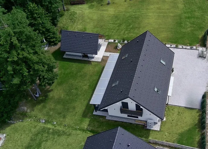 Riverside Apartma 2,